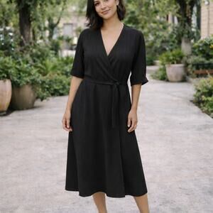 Everlane SZ 8 The City Stripe Wrap Dress Black NWT